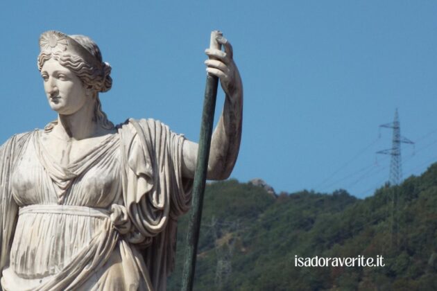 statua beatrice d'este piazza alberica