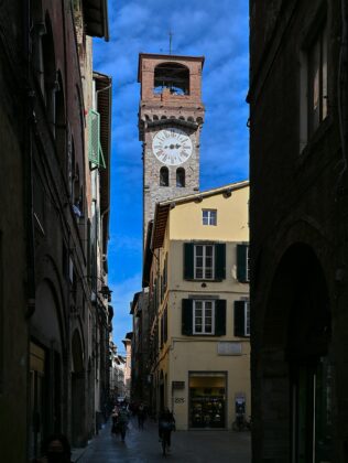 torre delle ore lucca